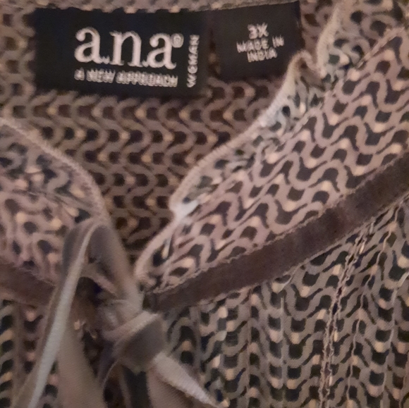 Anna 3x Blouse - Picture 2 of 5